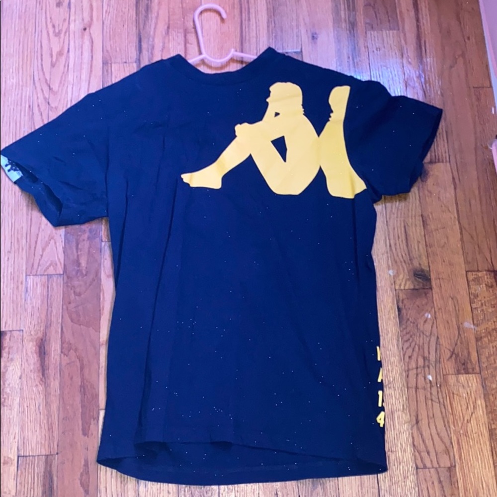 graphic tee